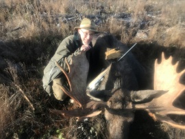 9 by 10 point bull moose in the low 50s made for a very happy hunter. When an outfitter has great clients there is no better career than outfitting. This guy certainly made for a good week of company. Thanks.
